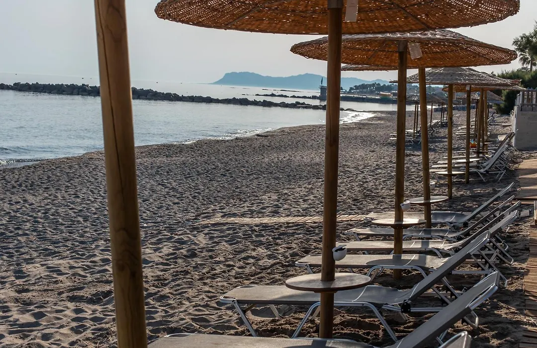 Hotel Haris On The Beach-1