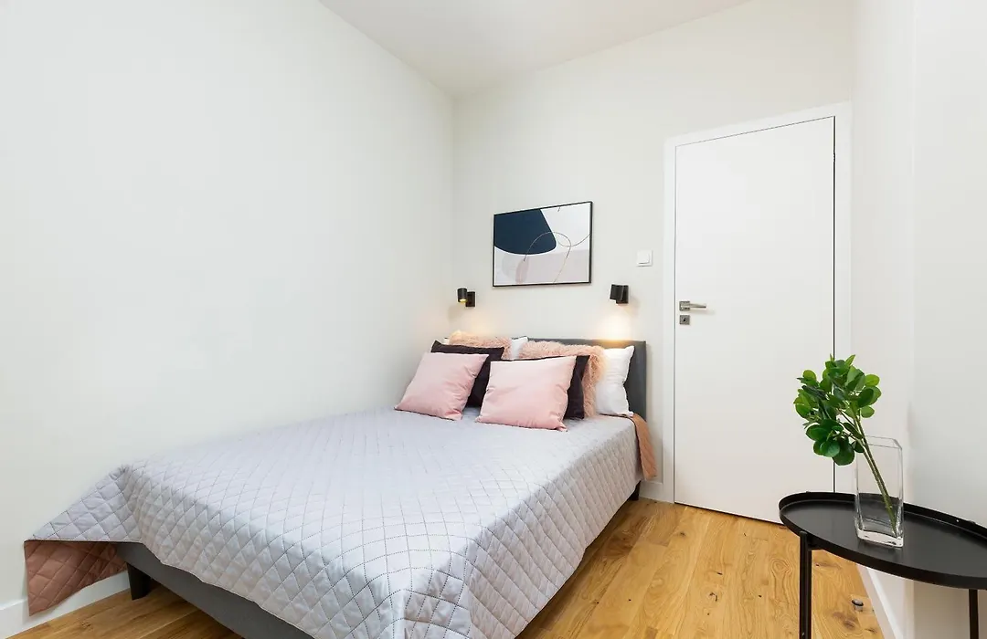 Mennica Residence - City Center By Renters Prestige-1