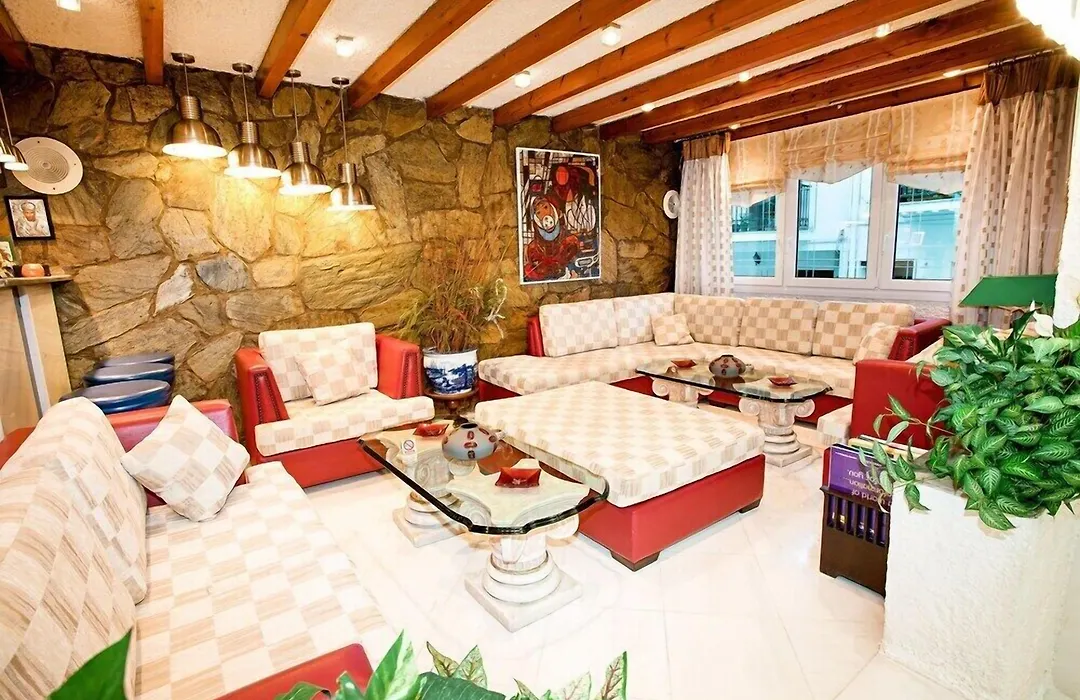 Thymis Home-1