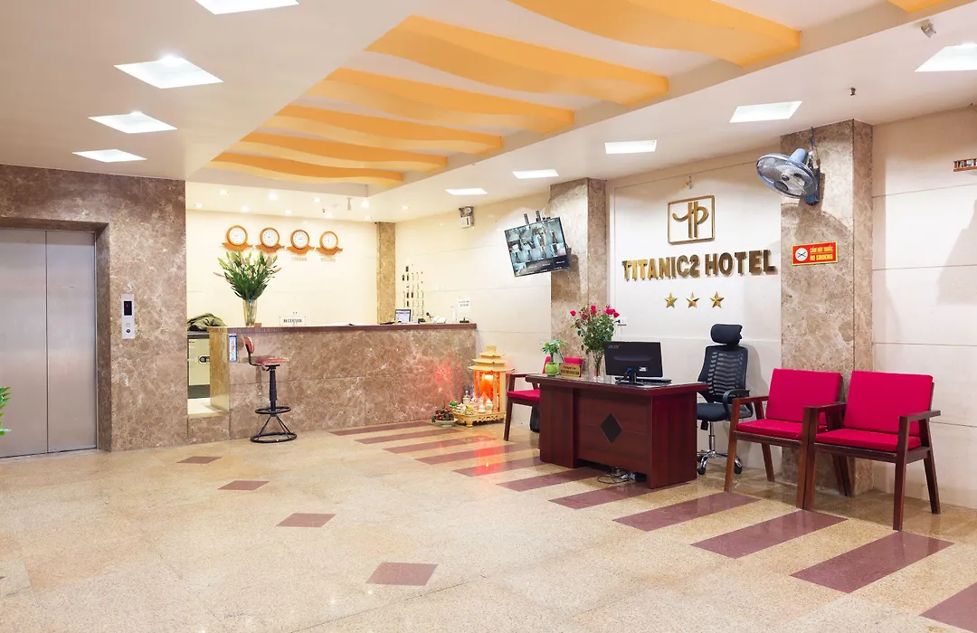 Titanic 2 Hotel-1