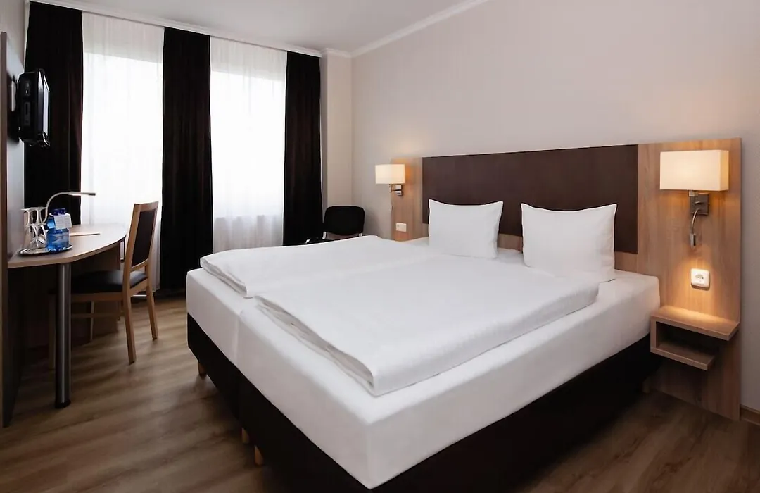 Hotel Berliner Baer-1