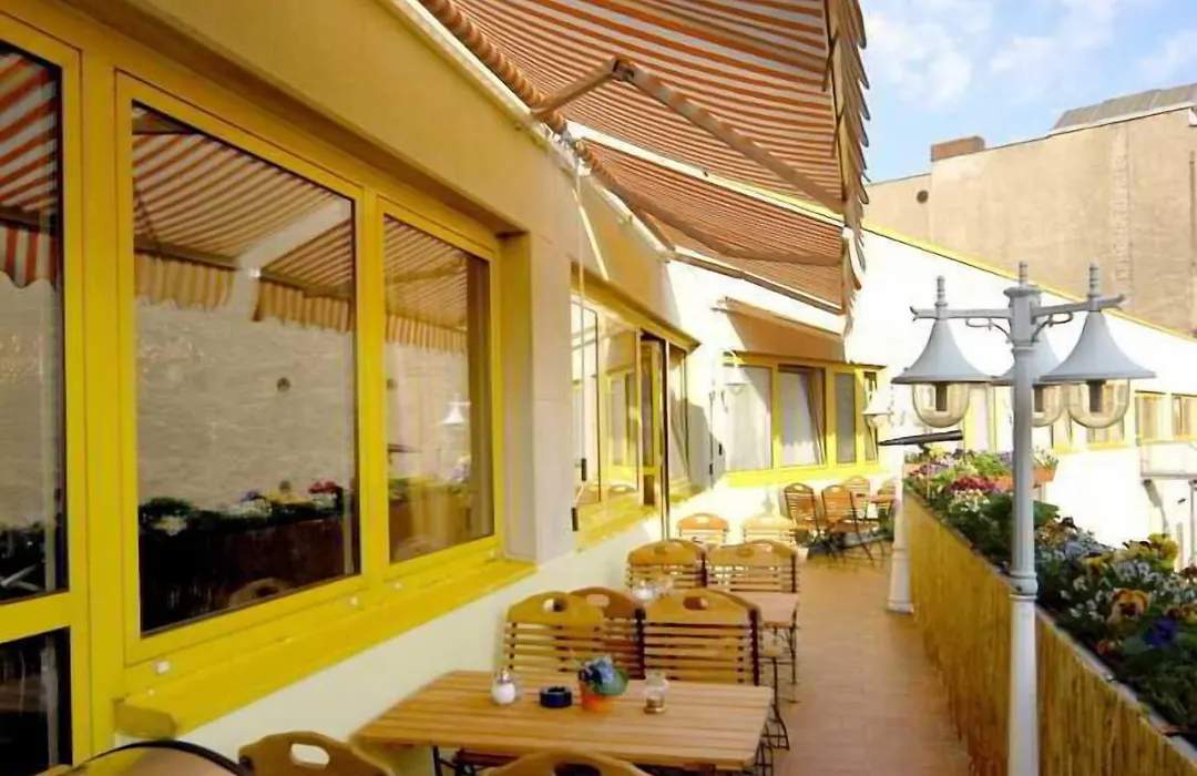 Hotel Berliner Baer-1