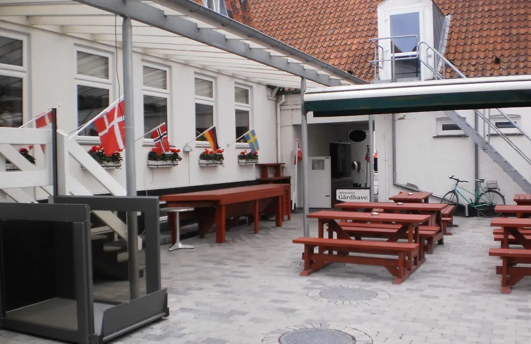 Ebsens Hotel-1