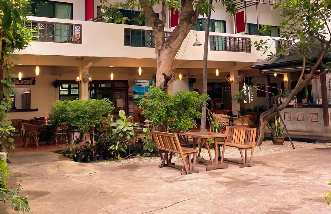 Lamphuhouse Bangkok-1