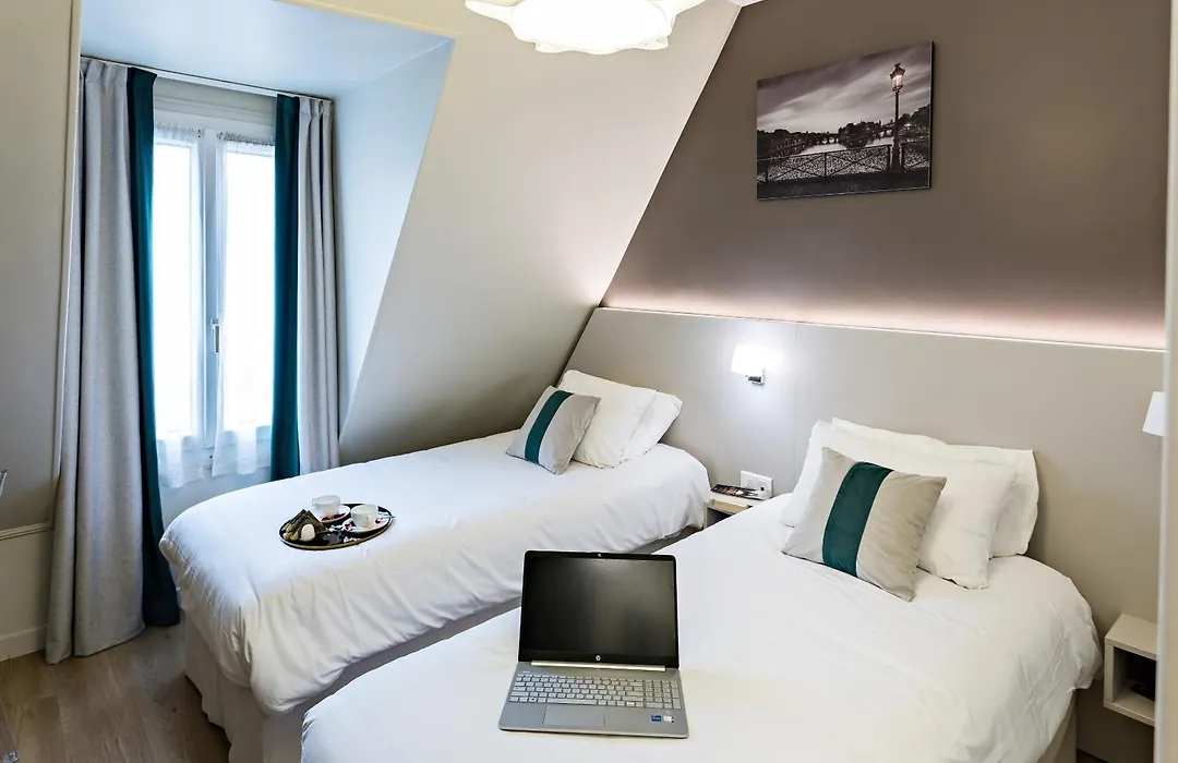 Modern Hotel-1
