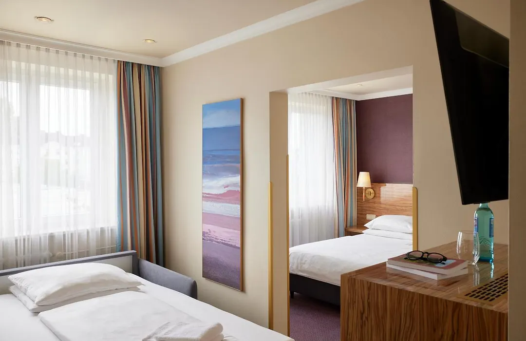 Best Western Raphael Hotel Altona-1