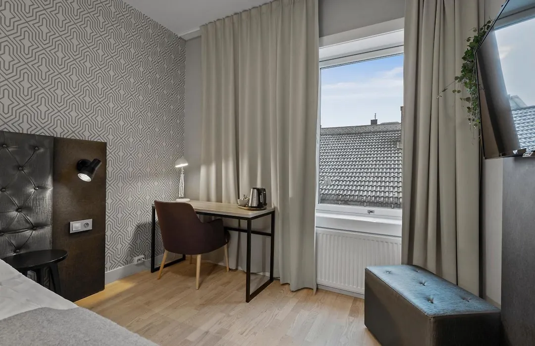 Home Hotel Astoria-1