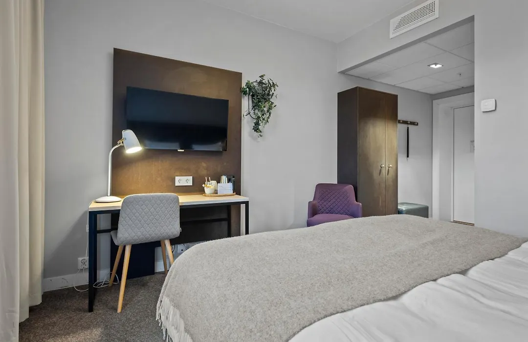 Home Hotel Astoria-1