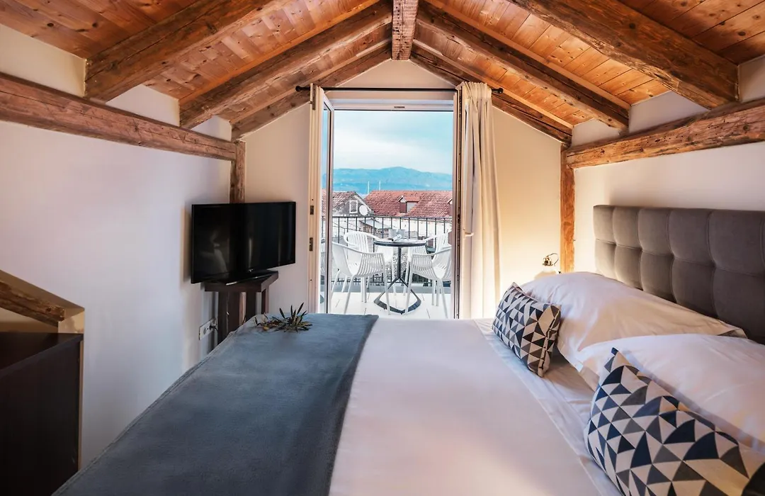 Hotel Osam - Adults Only-1