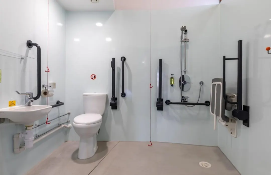 Easyhotel Manchester-1