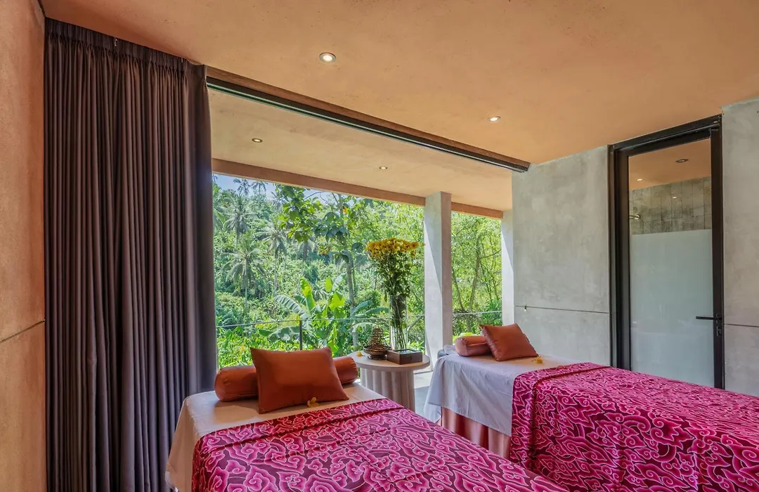 Amora Ubud Boutique Villas-1