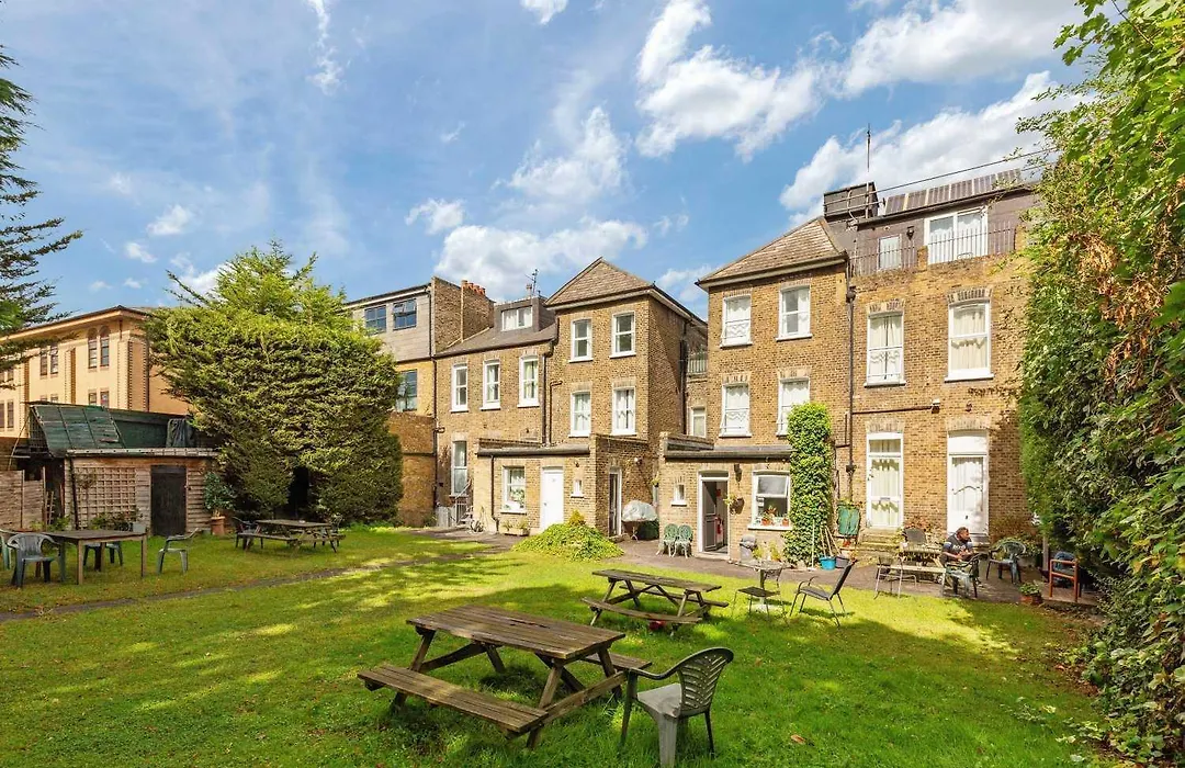 Amhurst Hotel-1