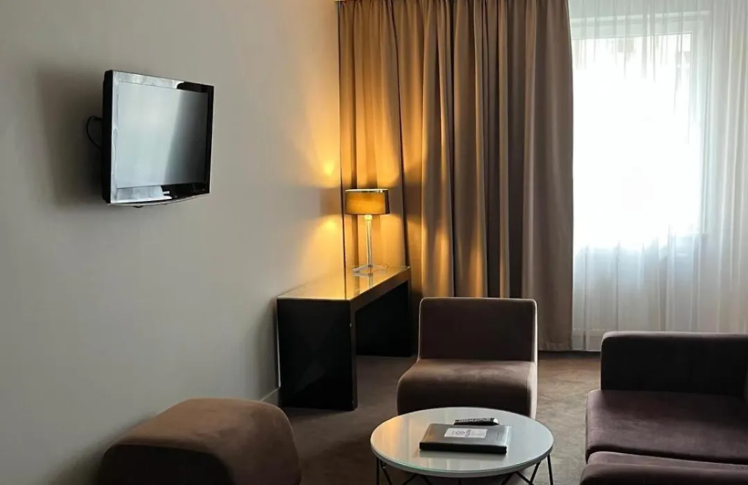 Platinum Apartments Aparthotel-1