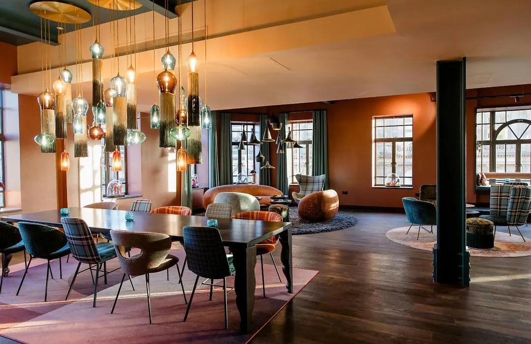 Motel One Edinburgh-Princes-1