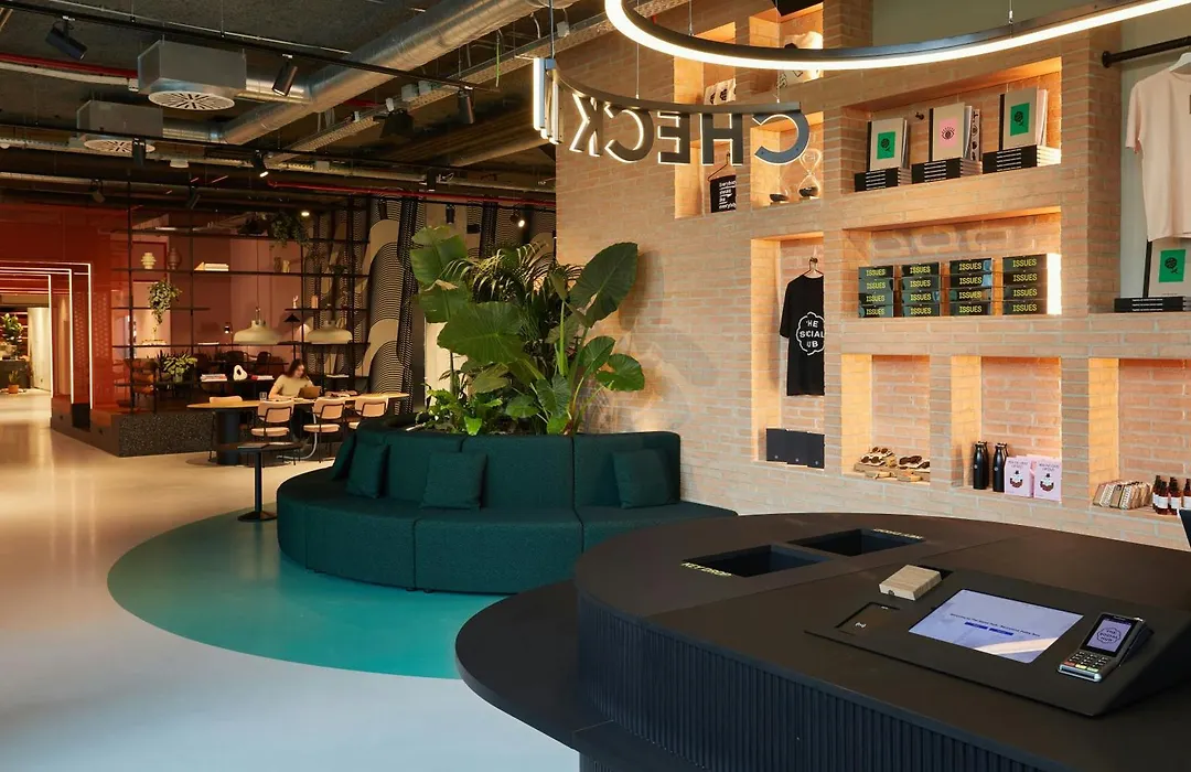 The Social Hub Barcelona Poblenou Extended Stay-1