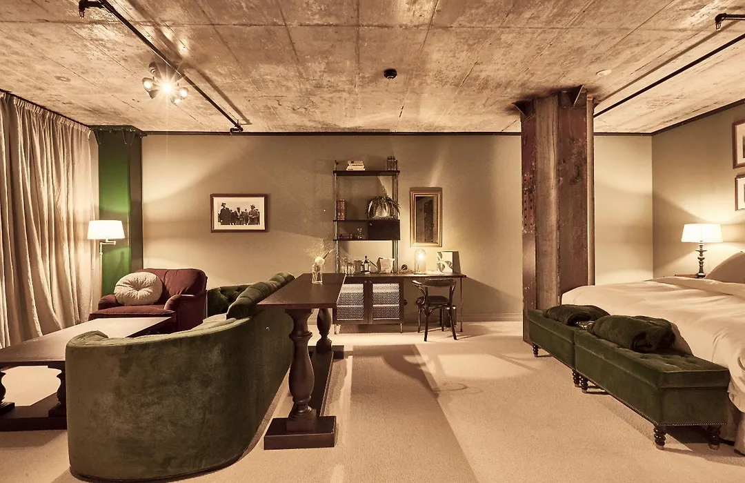 Steam Hotel-1