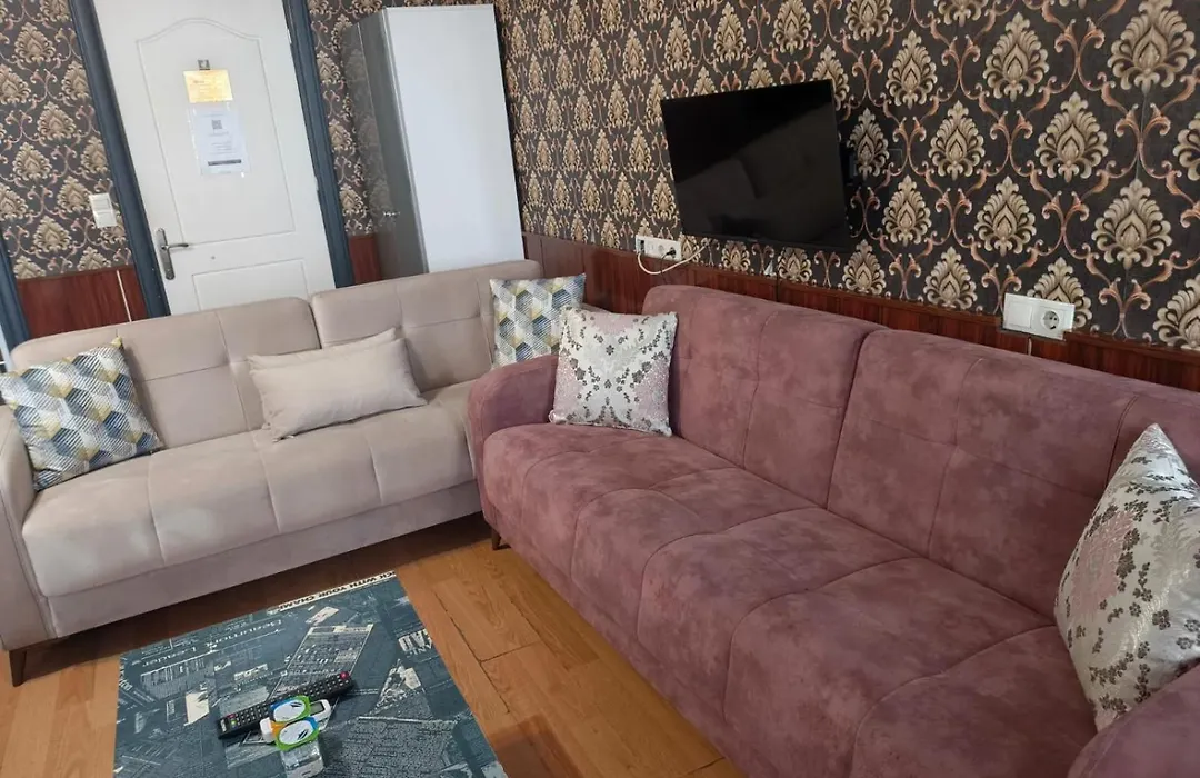 Royal Garden Suite And Hotel-1