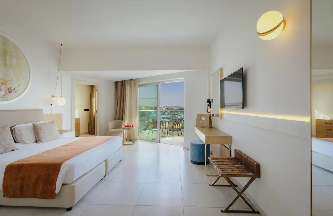 Nissiblu Beach Resort-1