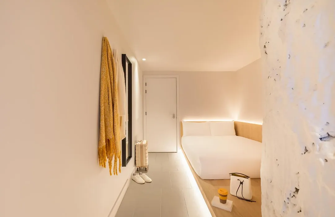 Zedwell Underground Hotel Tottenham Court Rd-1