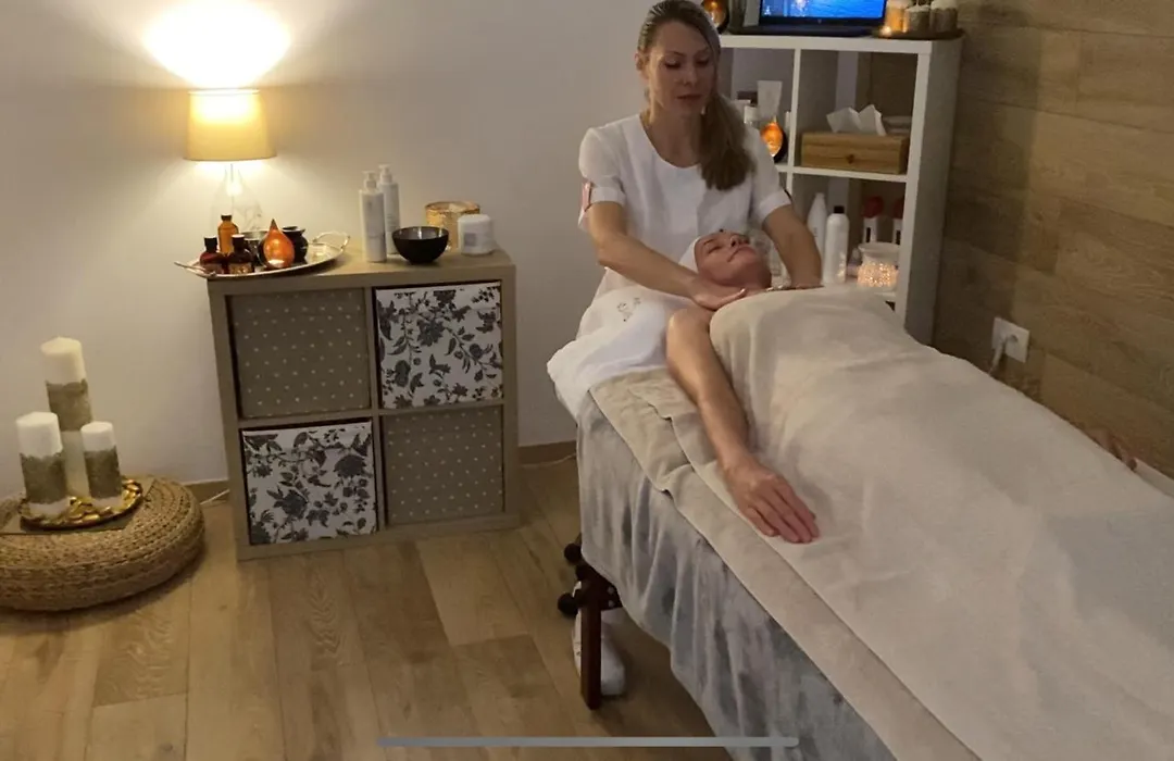 Adams Hotel-1