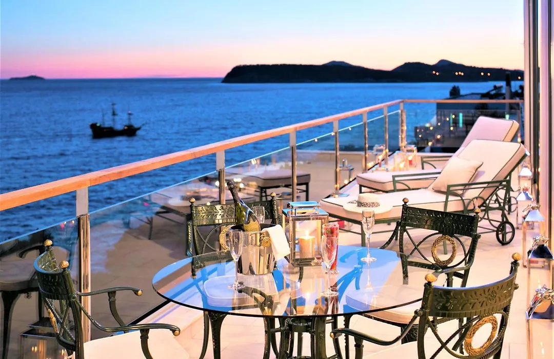 Royal Princess Hotel-1