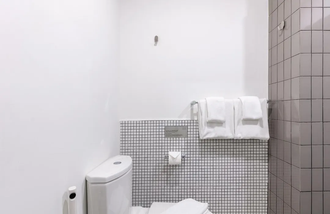 Reno Hotel-1