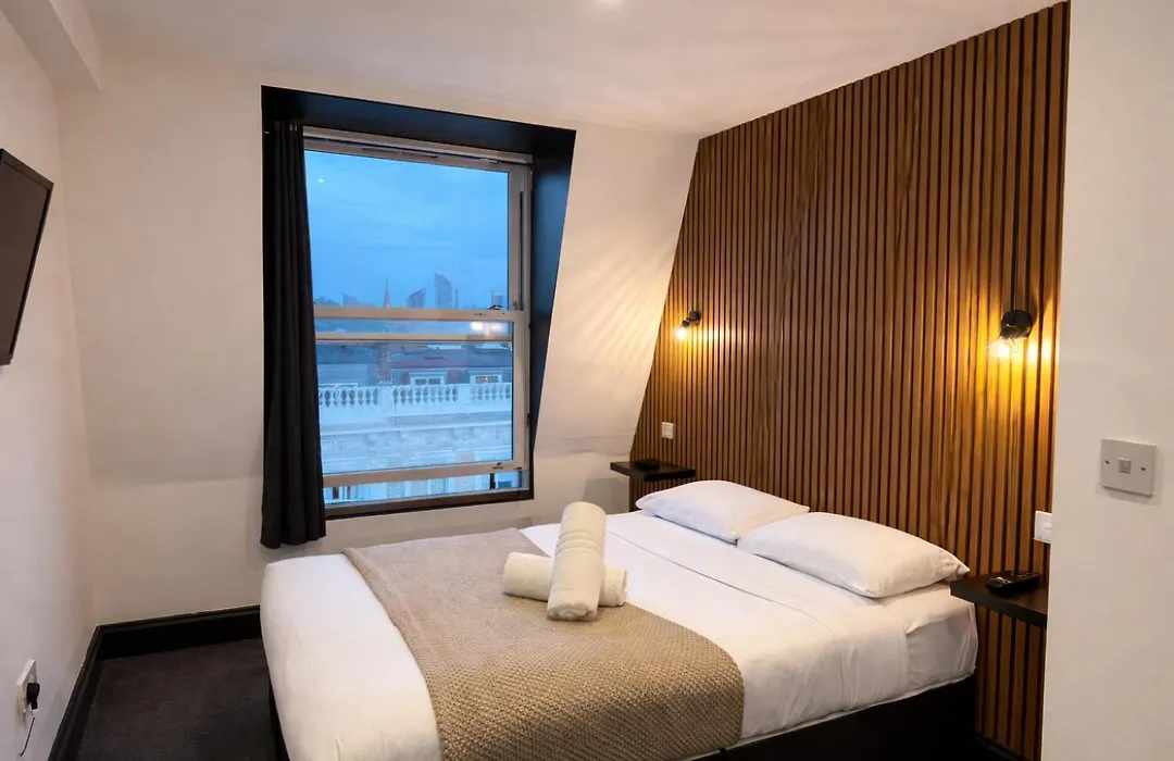 Amsterdam Hotel-1