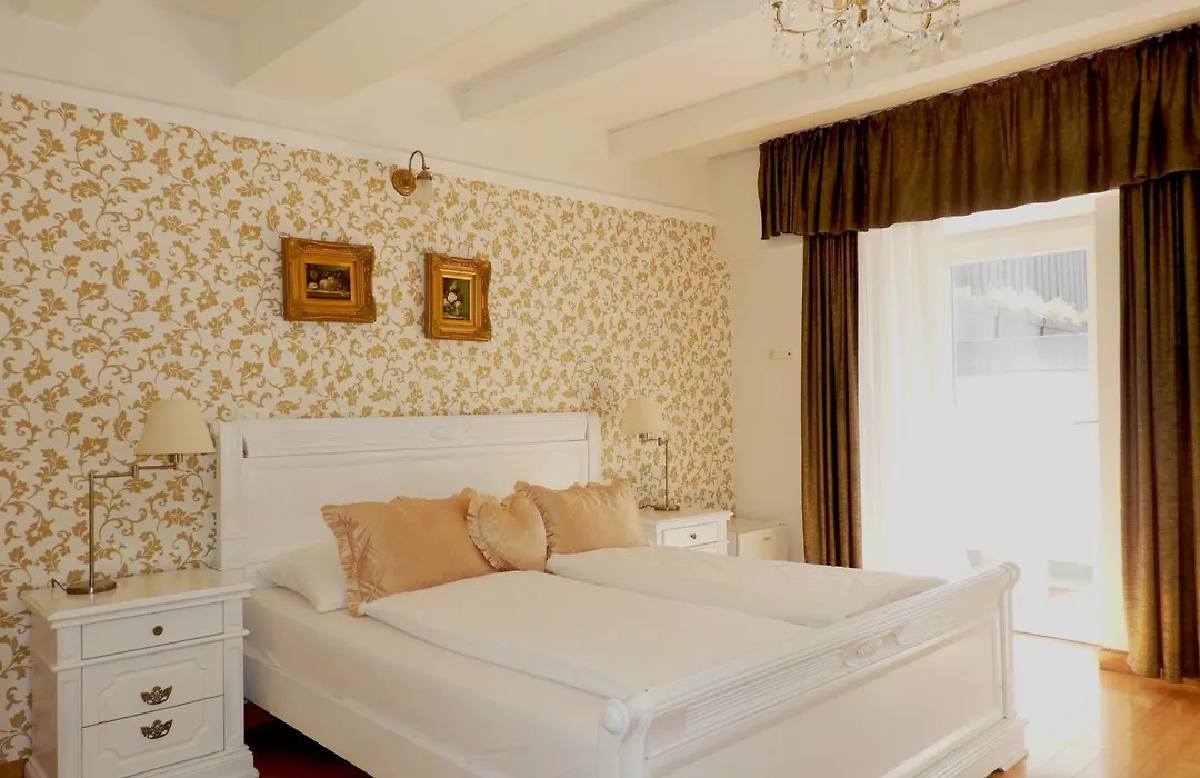Allegro Hotel-1