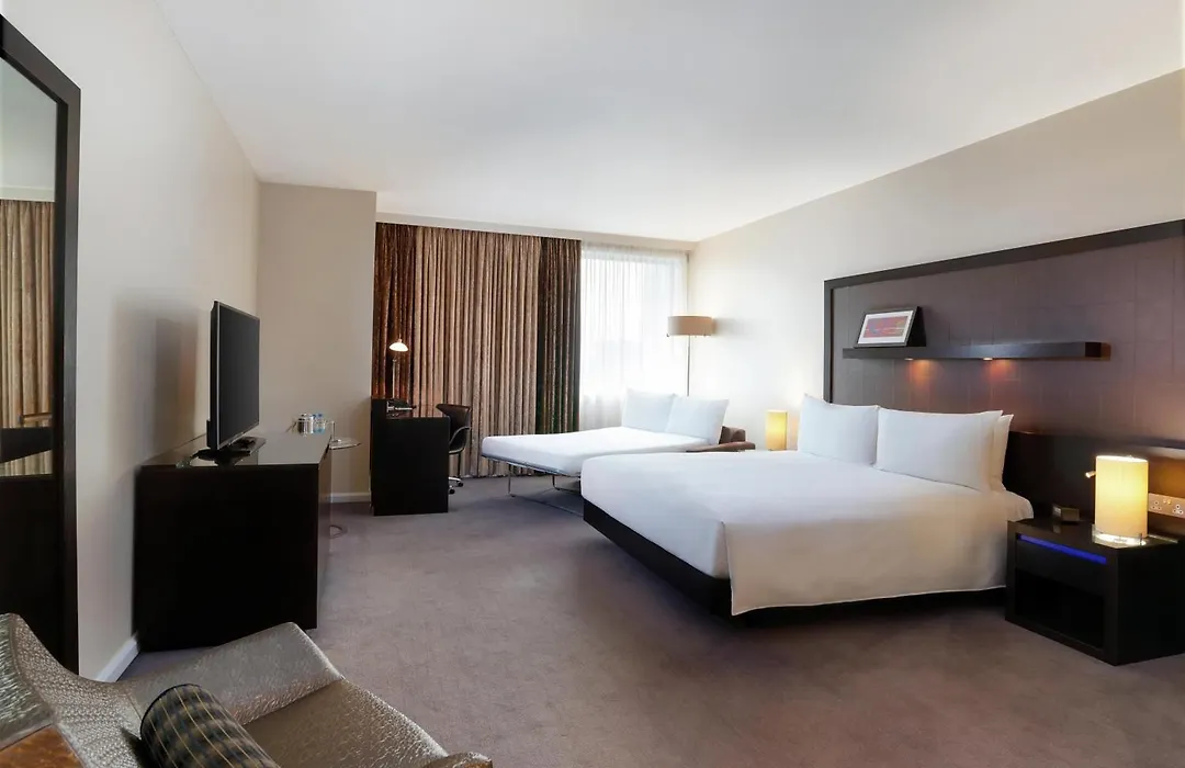 Hilton London Canary Wharf-1