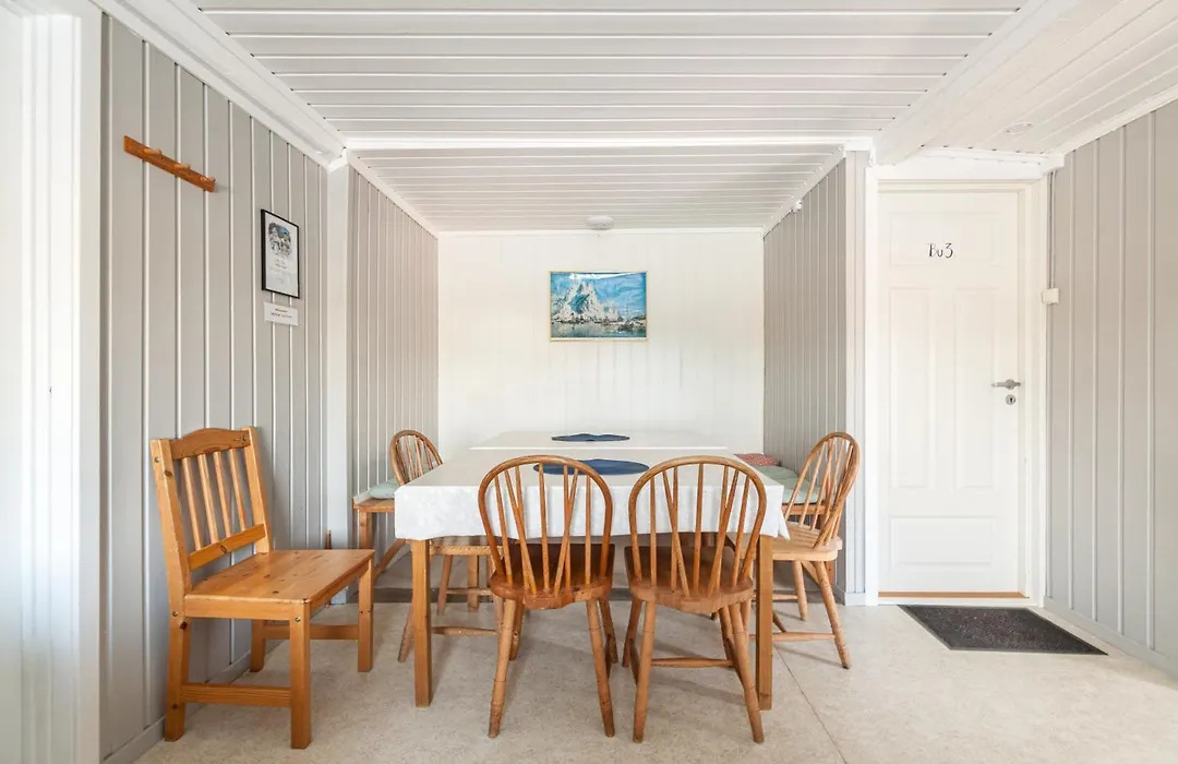 Sjostrand Rorbuer - Cozy Cabins By The Sea-1