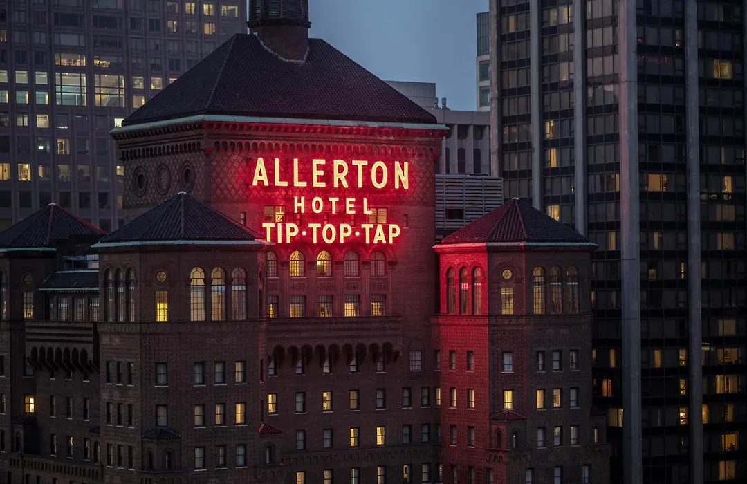 Warwick Allerton Chicago-1