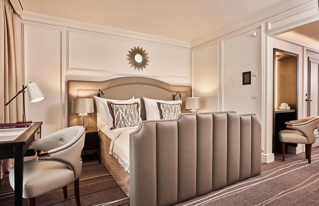 Britannia Hotel-1