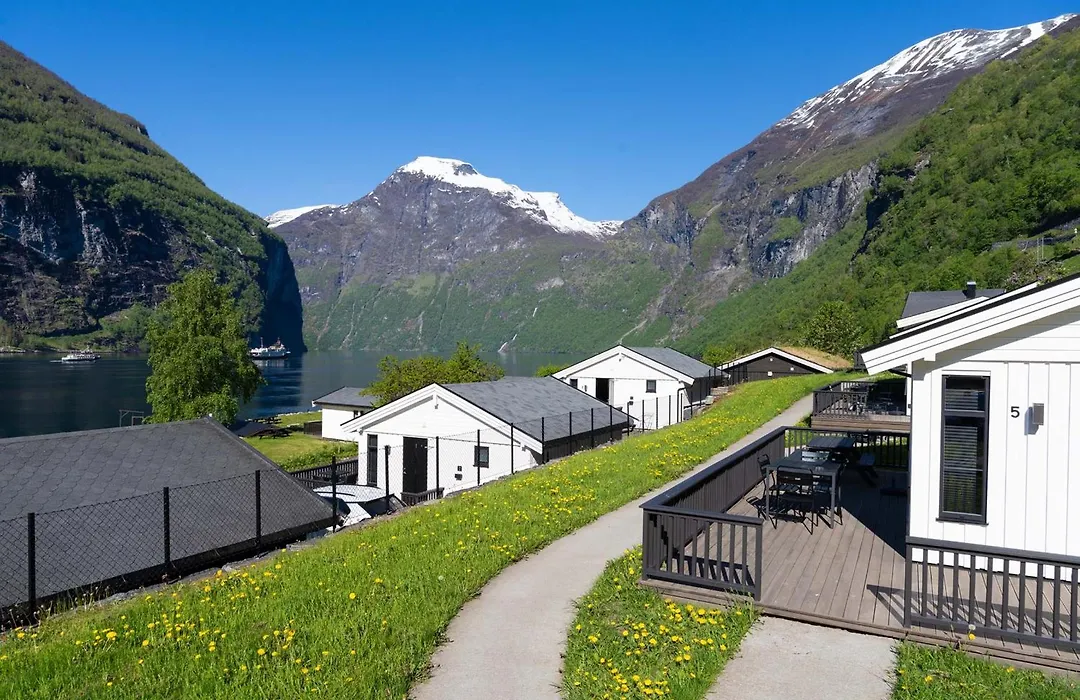 Geirangerfjorden Feriesenter-1