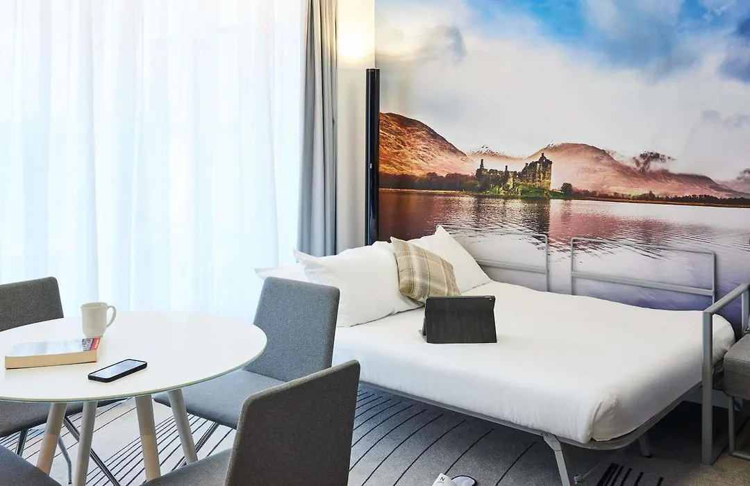 Novotel Edinburgh Centre-1