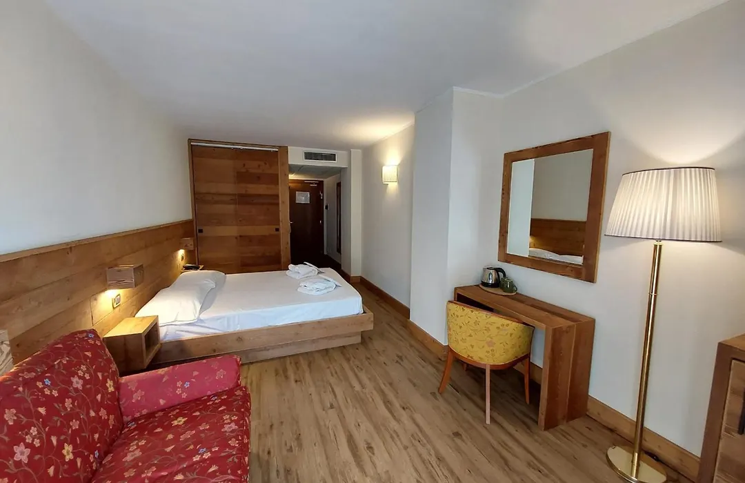 Hotel Cristallo-1