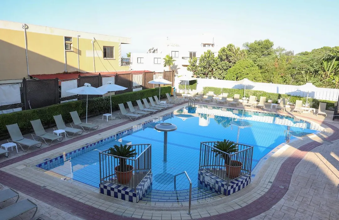 Senator Hotel Apartments - Adults Only-1