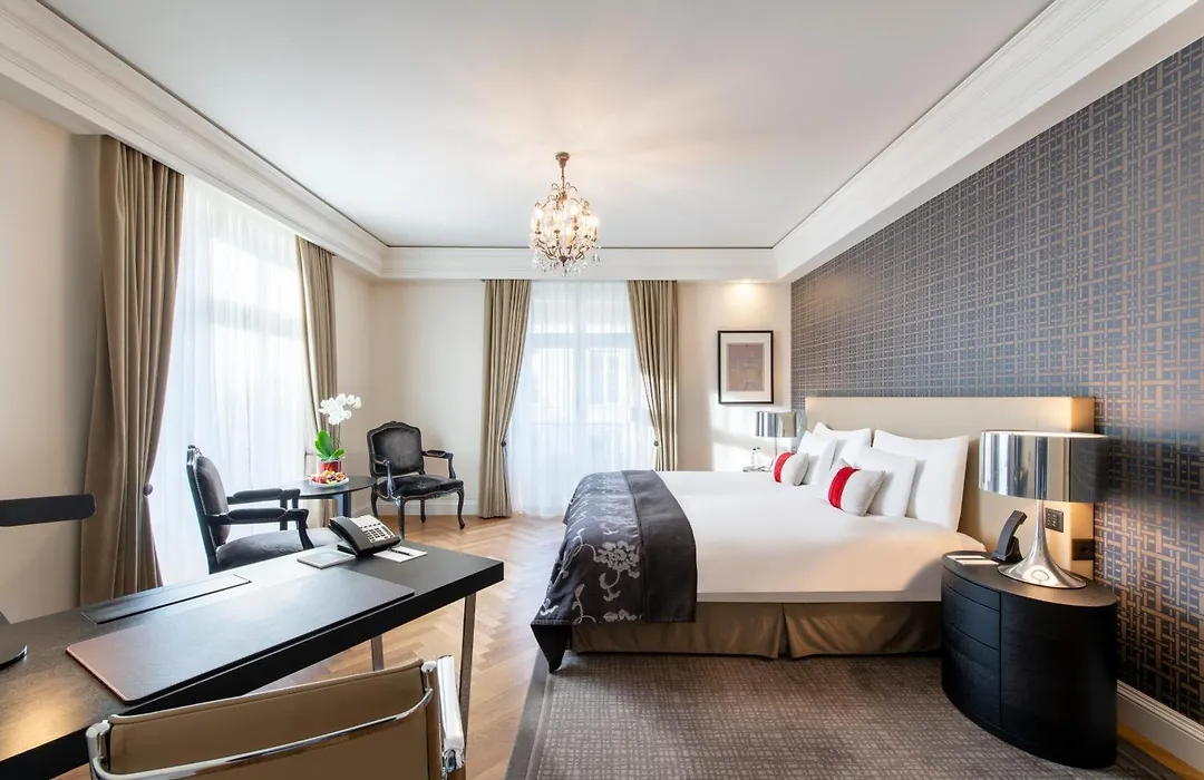 Hotel Schweizerhof Bern & Spa-1