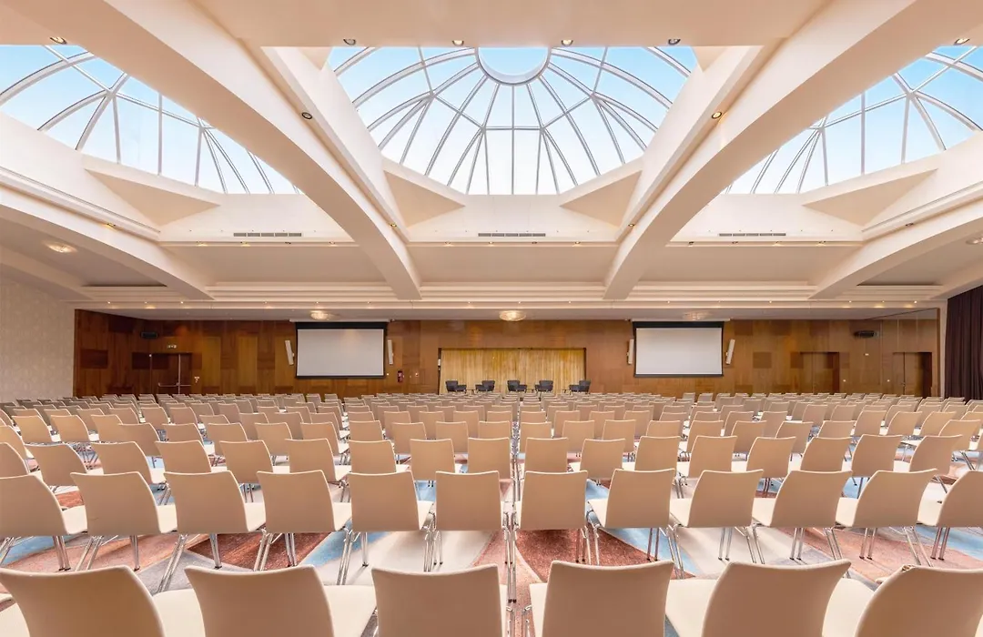 Doubletree By Hilton Bratislava-1