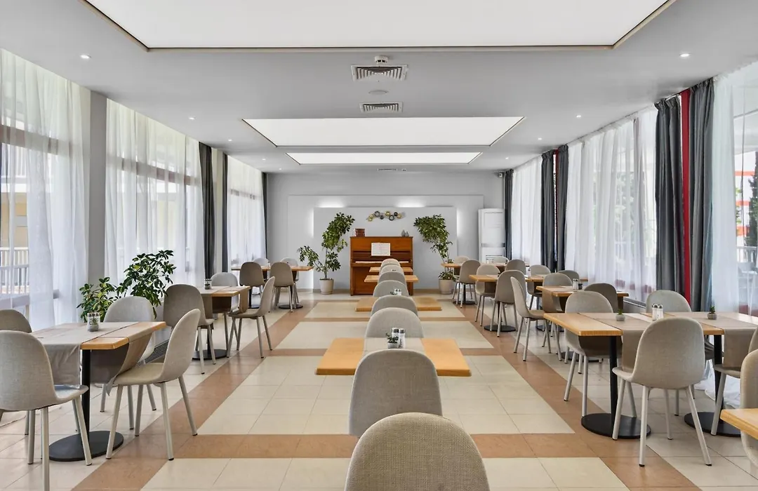 Hotel Longosa-1