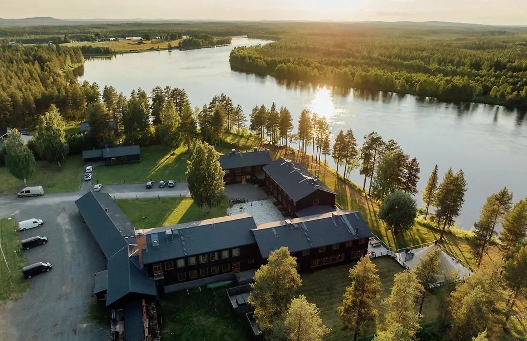 Arctic River Lodge-1