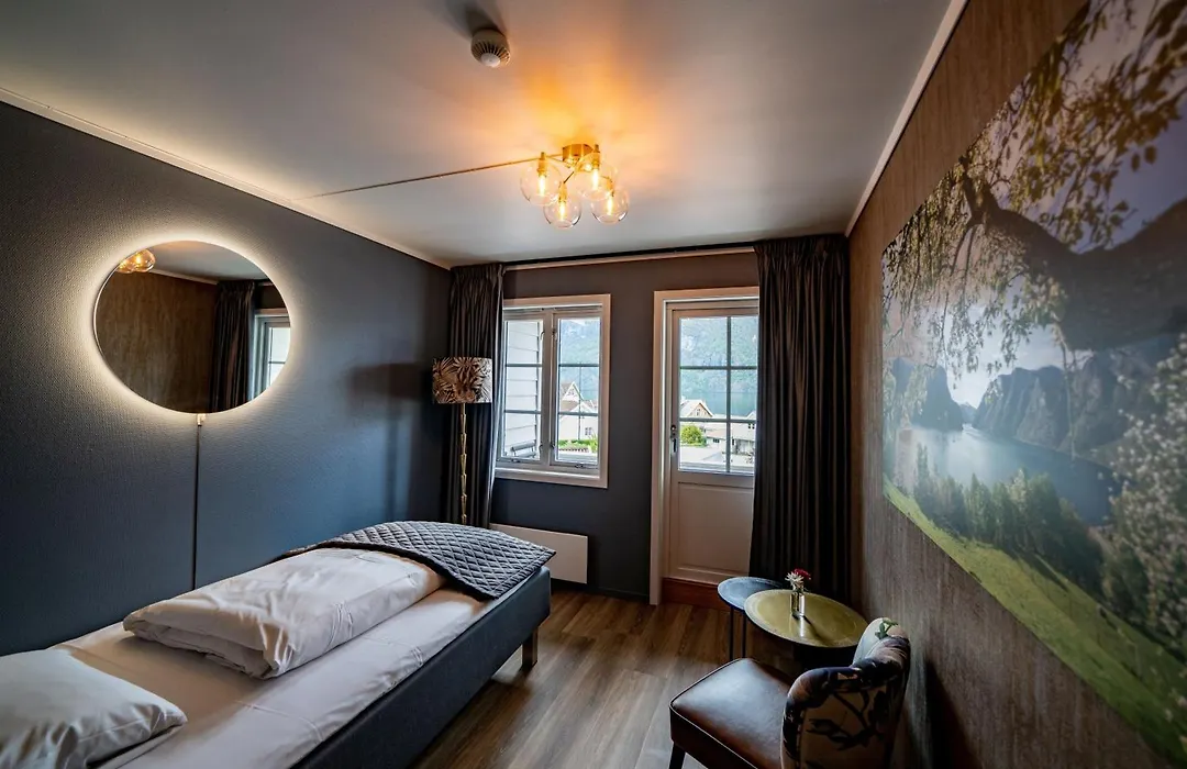 Hotel Aurlandsfjord-1