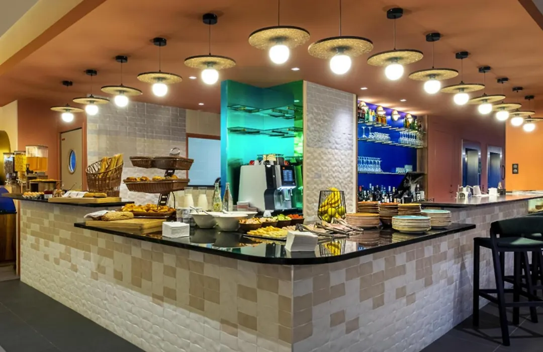 Ibis Styles Paris Meteor Avenue D'Italie-1