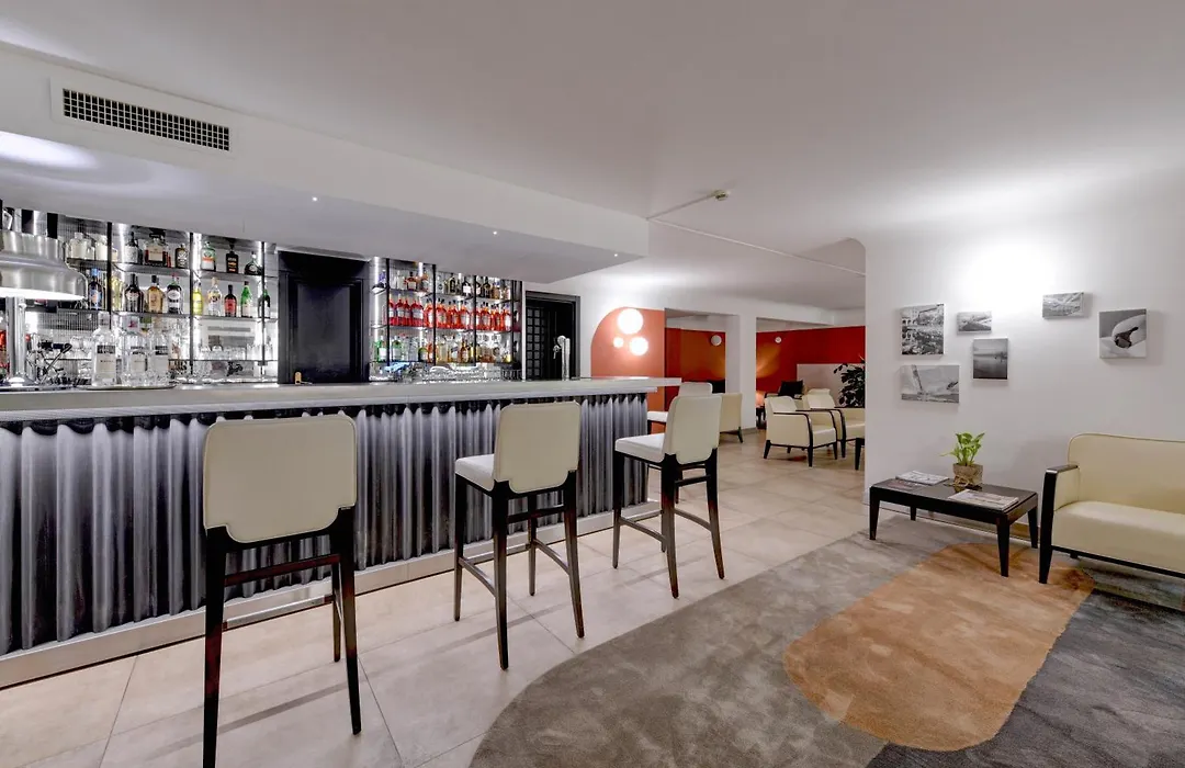 Hotel City-1