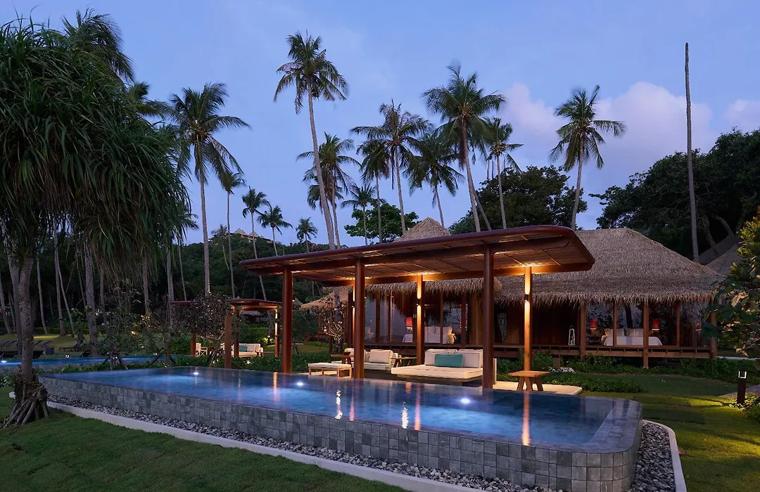 Haadtien Beach Resort-1