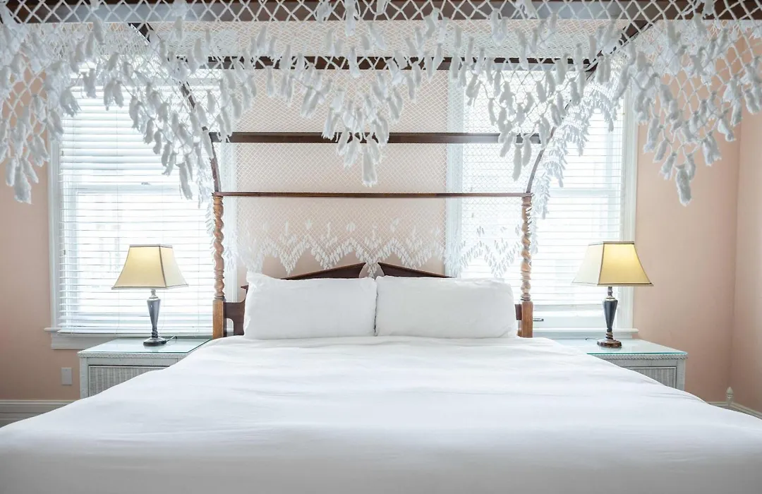 Curry Mansion Inn-1
