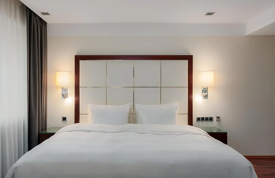 Radisson Blu Hotel Oluempia-1