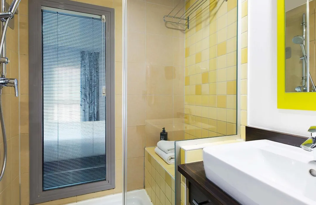 Ibis Styles Nice Vieux Port-1
