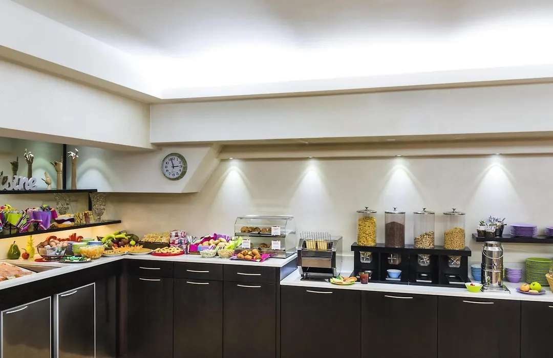 Ibis Styles Milano Centro-1