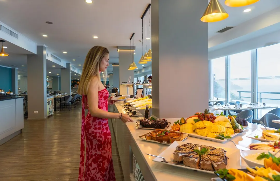 Hotel Orca Praia - Adults Only-1