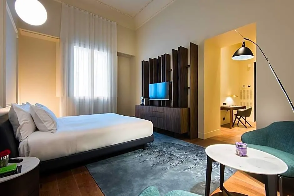 San Antonio Luxury Hotel-1